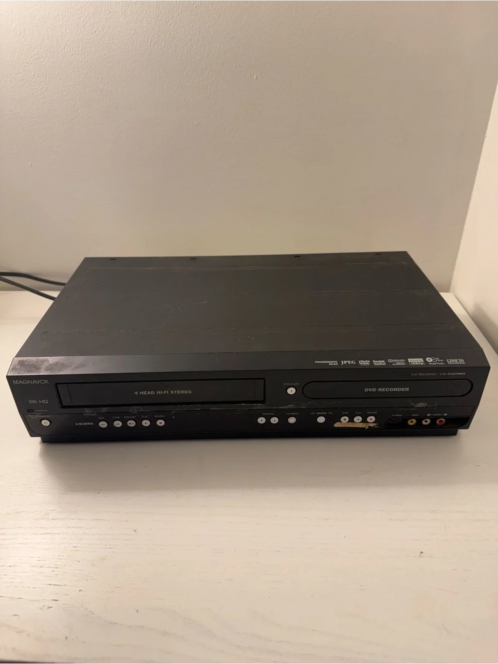 Magnavox ZV427MG9 VCR/DVD RECORDER/ NO REMOTE / FOR REPAIR / *READ*